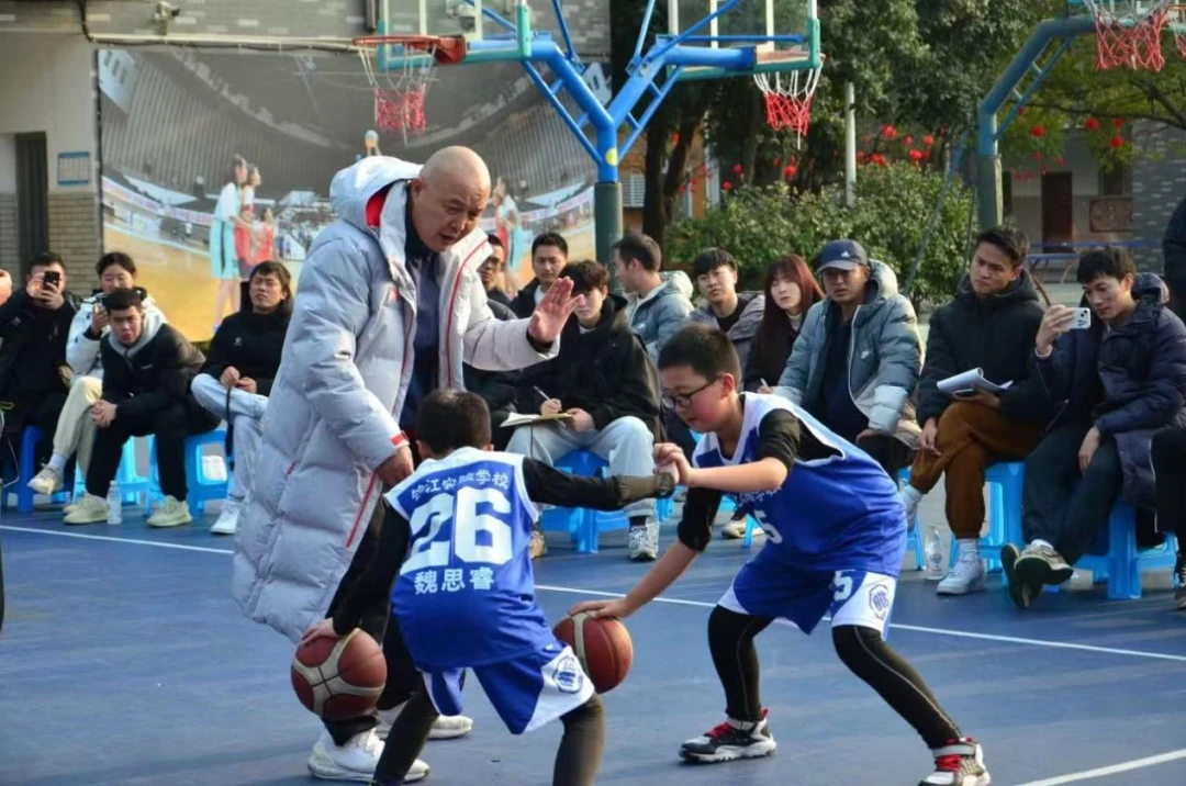 为什么篮球训练中需要多样化的策略_1